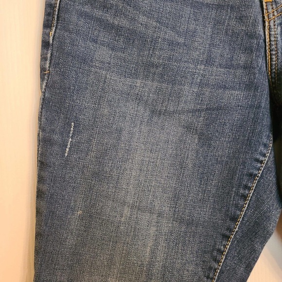Levi's 515 Boot Cut Mid Rise Jeans Med Wash Back Pocket Detail, Womens Size 4S - Picture 4 of 10